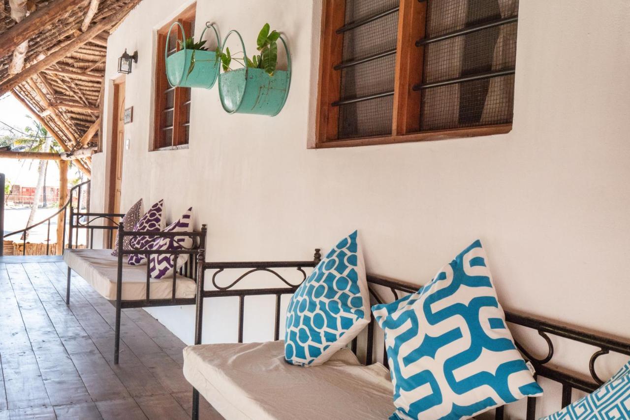 Bahari Beach Bungalows Jambiani  Ngoại thất bức ảnh
