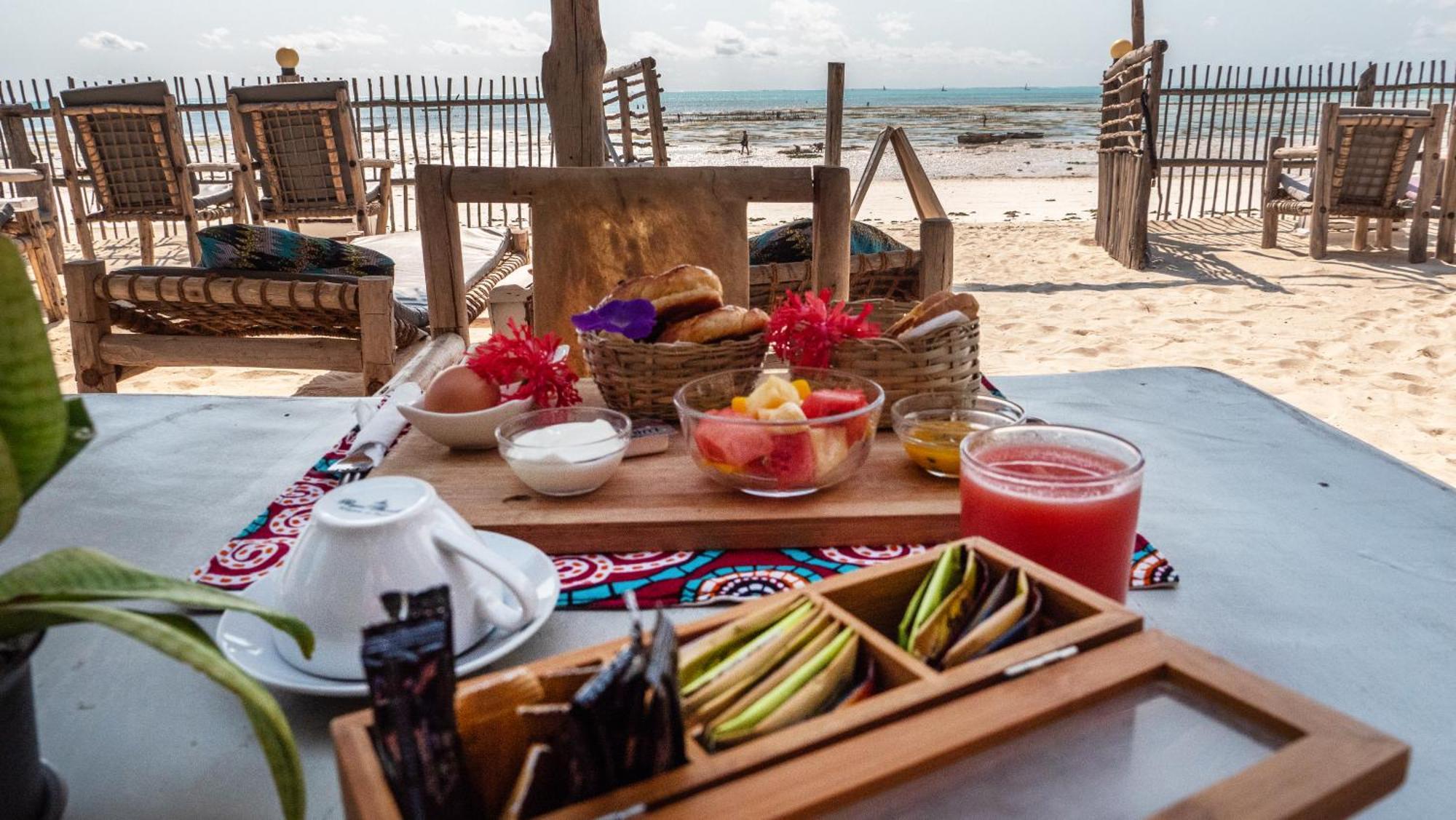 Bahari Beach Bungalows Jambiani  Ngoại thất bức ảnh